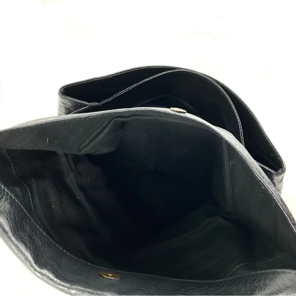 Balenciaga Black Classic Envelope Leather Clutch Bag - Picture 9 of 12
